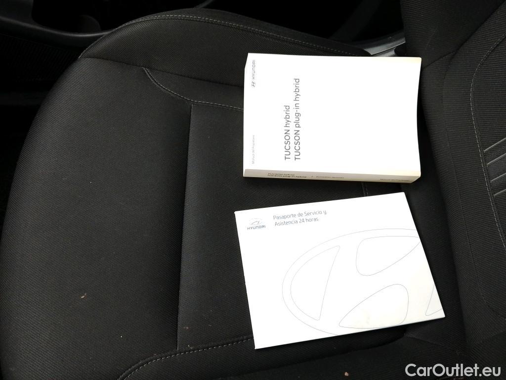  Hyundai  Tucson HYUNDAI  / 2020 / 5P / todoterreno 1.6 TGDI 169kW HEV Tecno Auto 2C #16