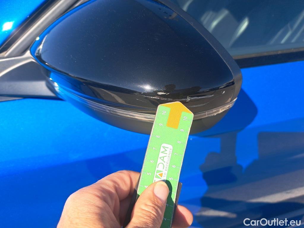  Peugeot  208 PEUGEOT  / 2019 / 5P / berlina con portón PureTech 96kW (130CV) EAT8 GT Pack #22