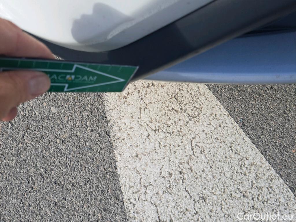  KIA  Niro KIA  / 2019 / 5P / crossover 1.6 GDi HEV 104kW (141CV) Drive #15