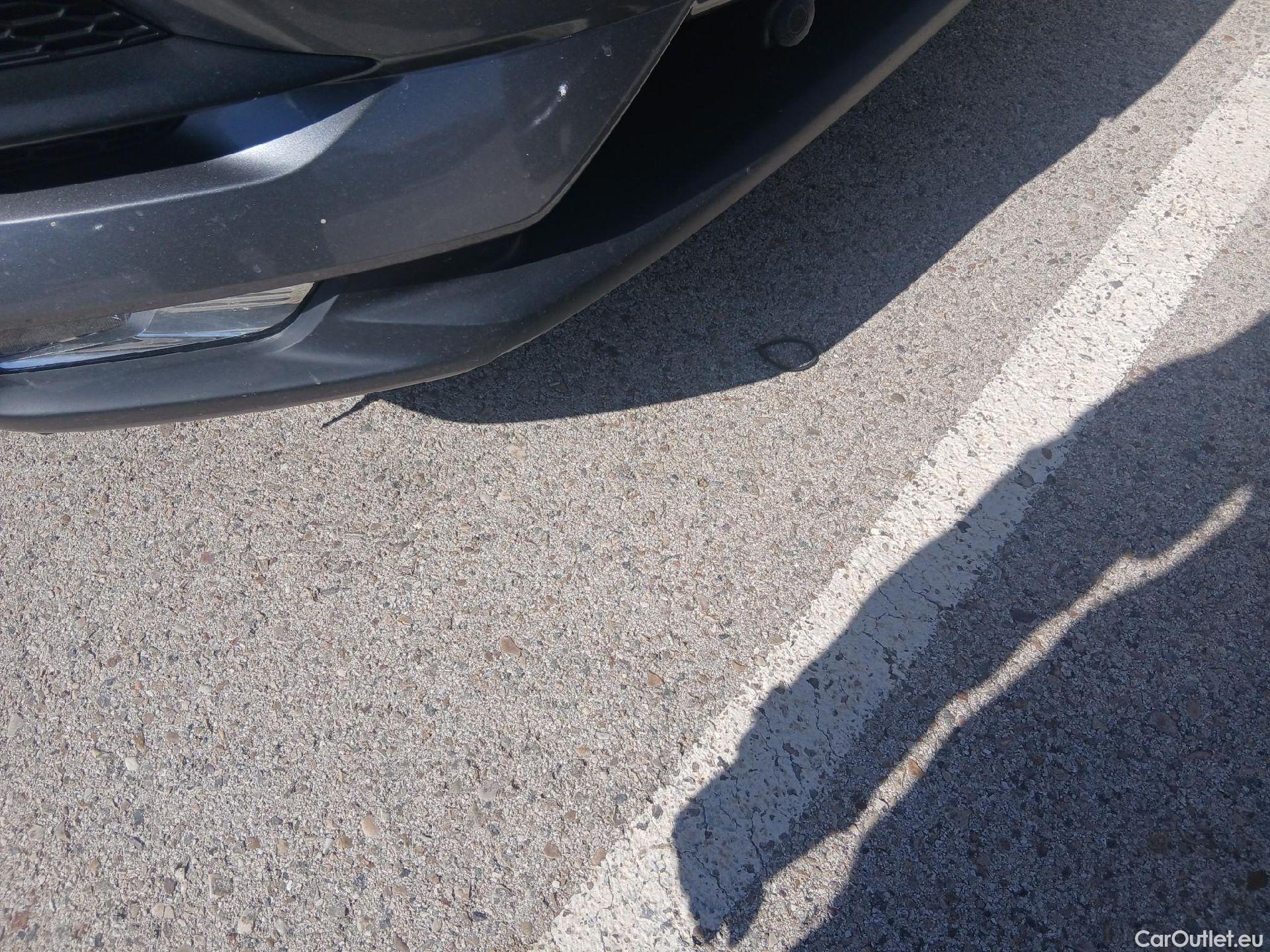  Nissan  Qashqai NISSAN  / 2017 / 5P / todoterreno DIG-T 103 kW (140 CV) E6D ACENTA #26