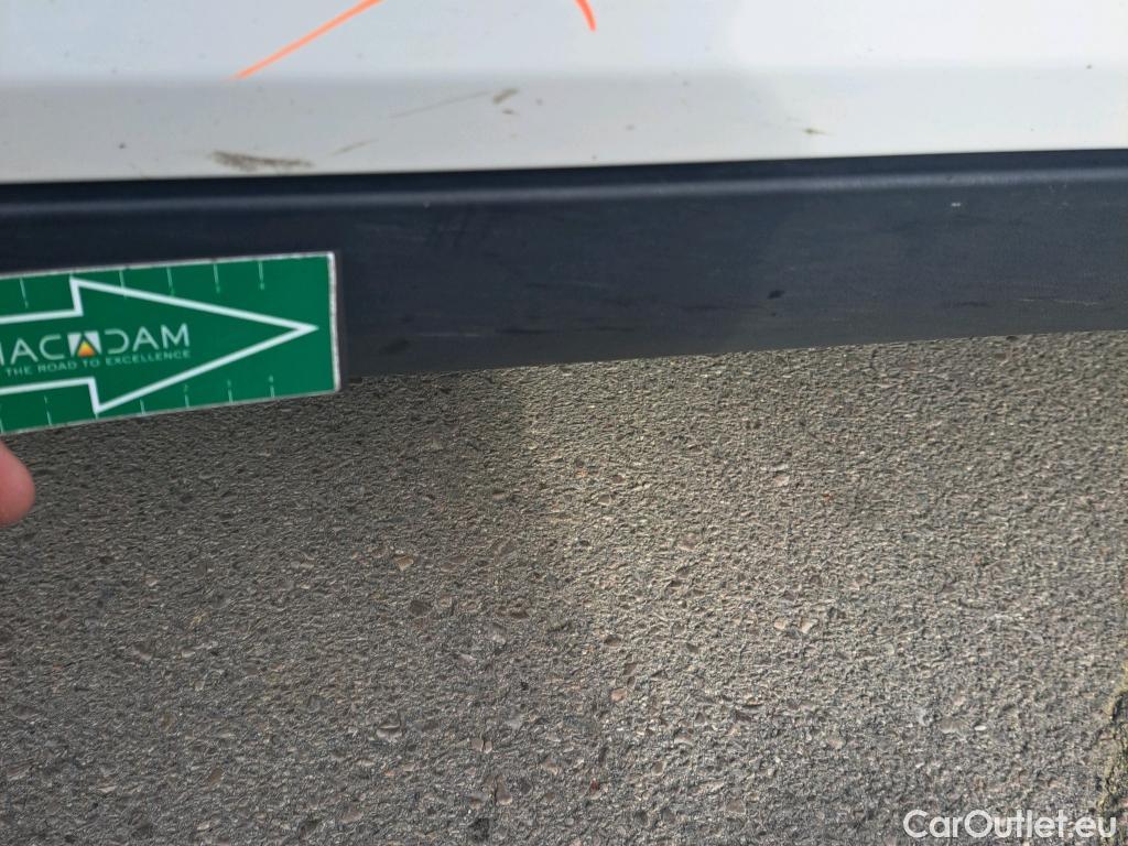  KIA  Niro KIA  / 2019 / 5P / crossover 1.6 GDi HEV 104kW (141CV) Drive #10