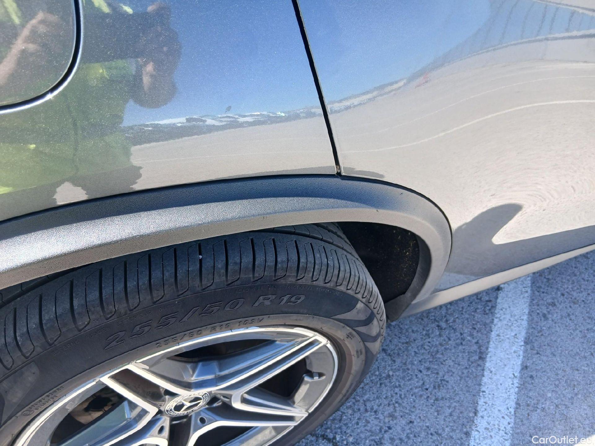  Mercedes  G-Klasee MERCEDES-BENZ GLC Coupé / 2019 / 5P / coupé GLC 300 de 4MATIC (AC) #24