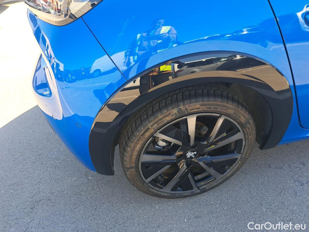  Peugeot  208 PEUGEOT  / 2019 / 5P / berlina con portón PureTech 96kW (130CV) EAT8 GT Pack #32