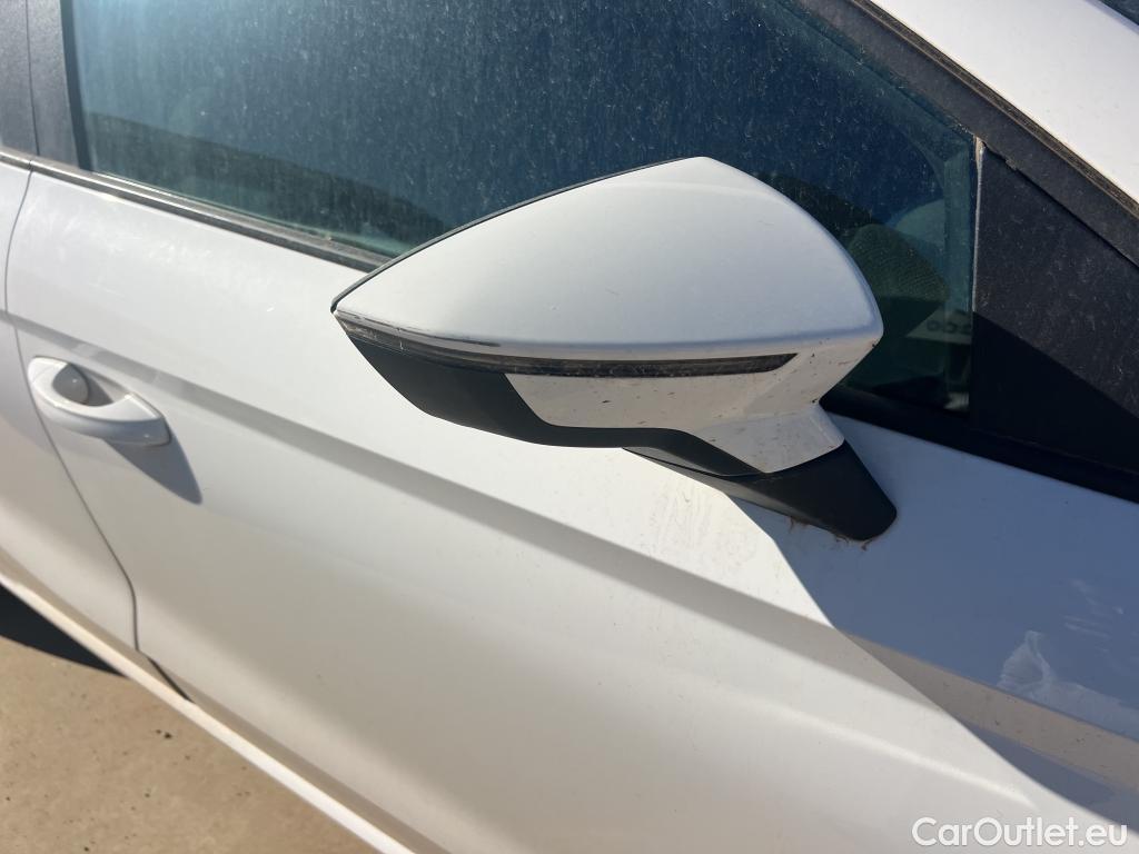  Seat  Ibiza SEAT  / 2017 / 5P / berlina con portón 1.0 MPI 59kW (80CV) Reference Plus(SP) #20