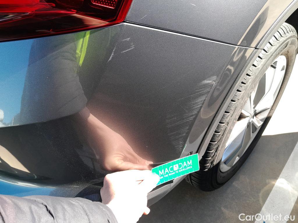  Seat  ATECA SEAT  / 2016 / 5P / todoterreno 2.0 TDI 110kW (150CV) DSG Style Go M(SP) #24