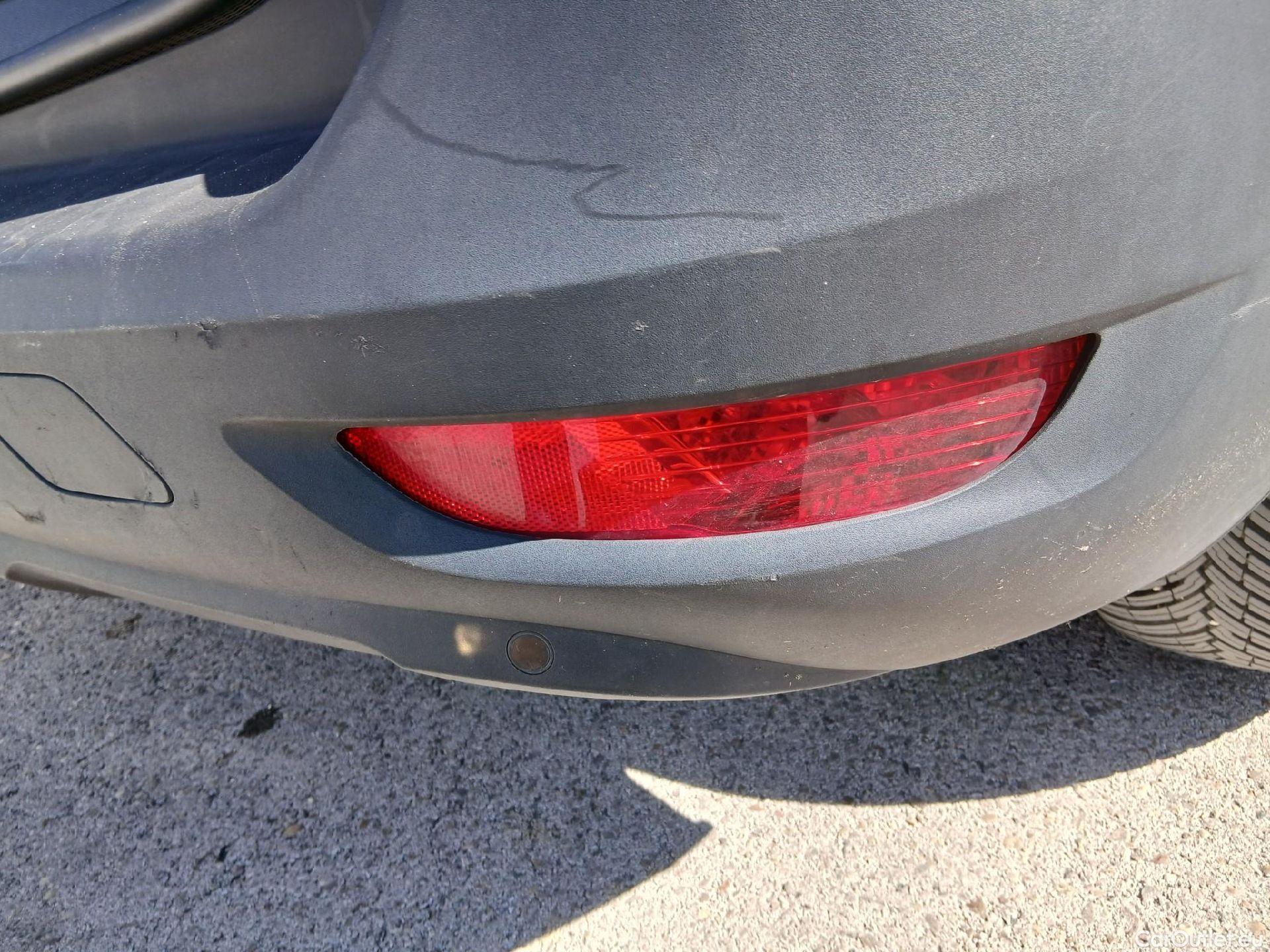  Peugeot  5008 PEUGEOT  / 2017 / 5P / todoterreno Active 1.5L BlueHDi 96kW (130CV) S&S #28