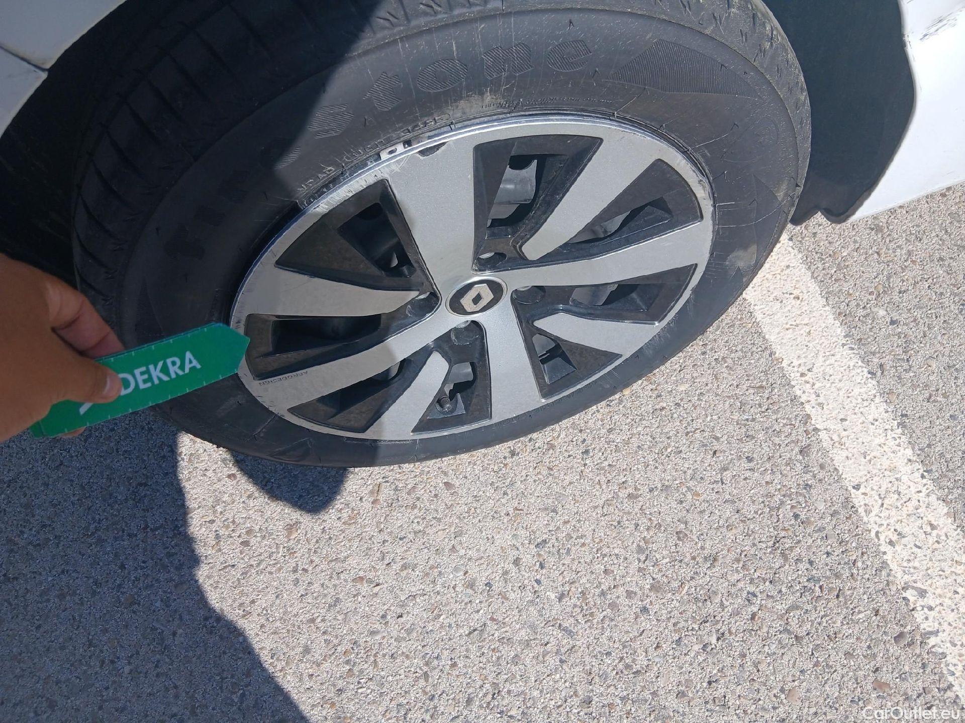  Renault  Clio  V Equilibre 1.5 dCi 100CV MT6 E6d #30