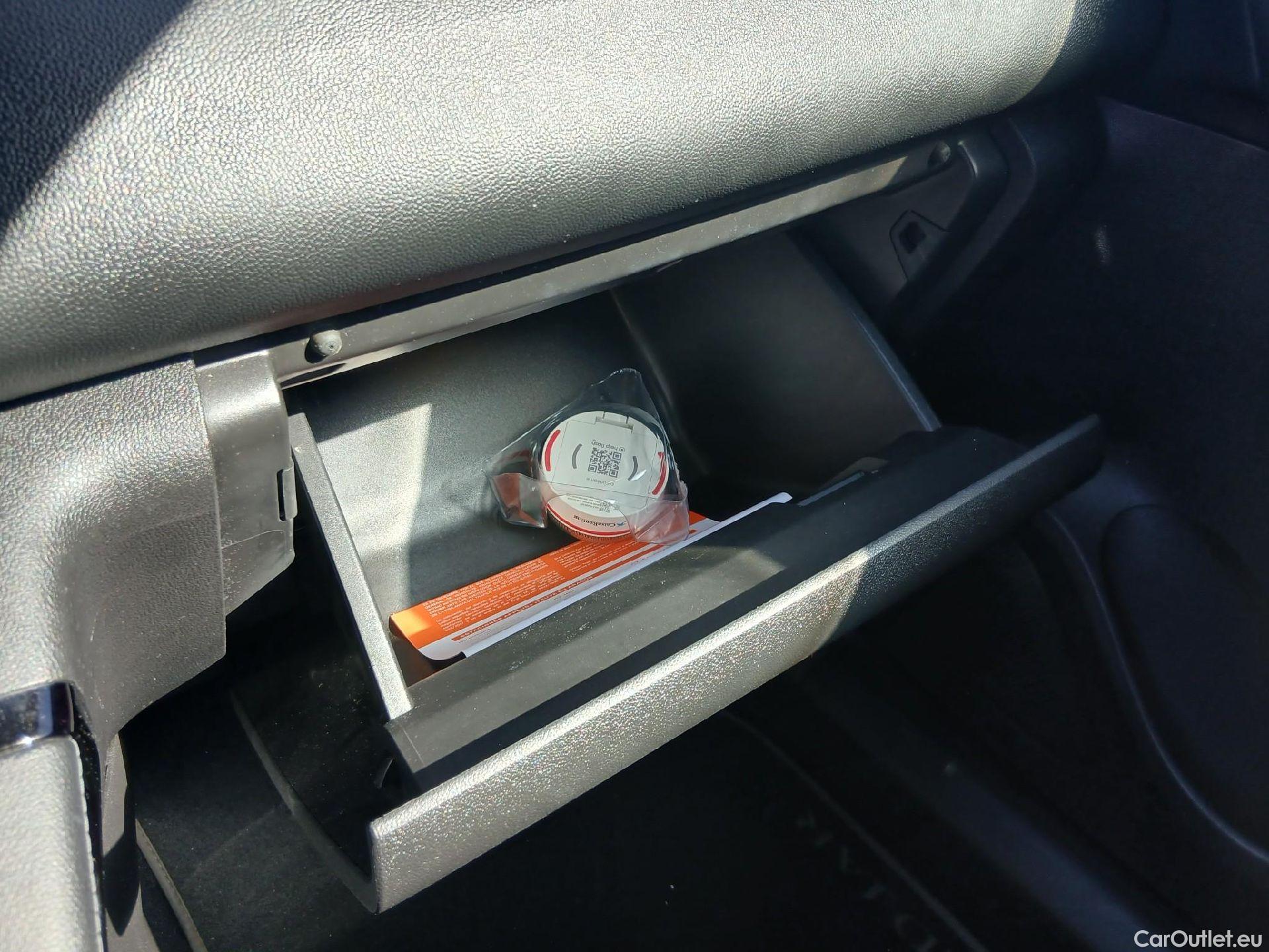  Renault  Kadjar RENAULT  / 2019 / 5P / crossover Intens Blue dCi 85kW (115CV) (CX) #1