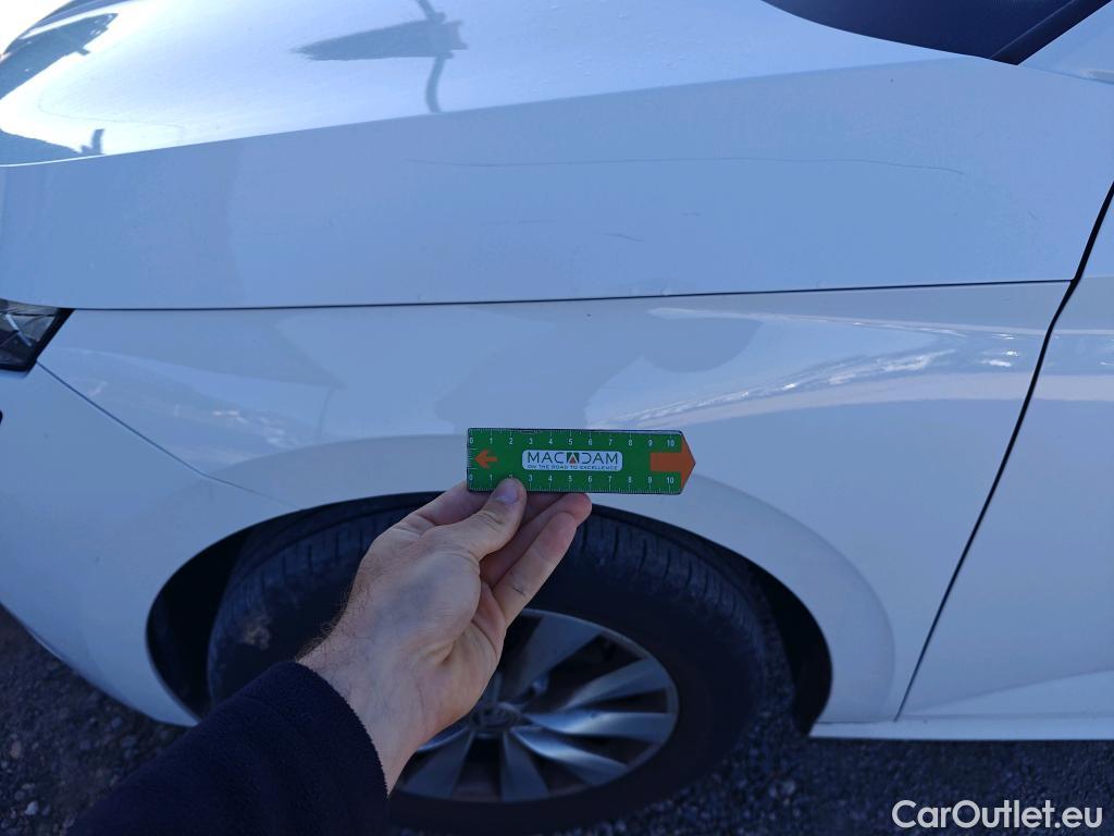  Skoda  KAMIQ SKODA  1.0 TSI 81kW (110CV) DSG Ambition (CX) #15