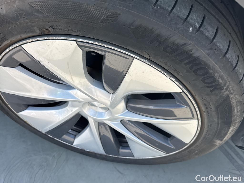  Tesla  Model Y TESLA  / 2020 / 5P / todoterreno Gran Autonomía 4WD #19