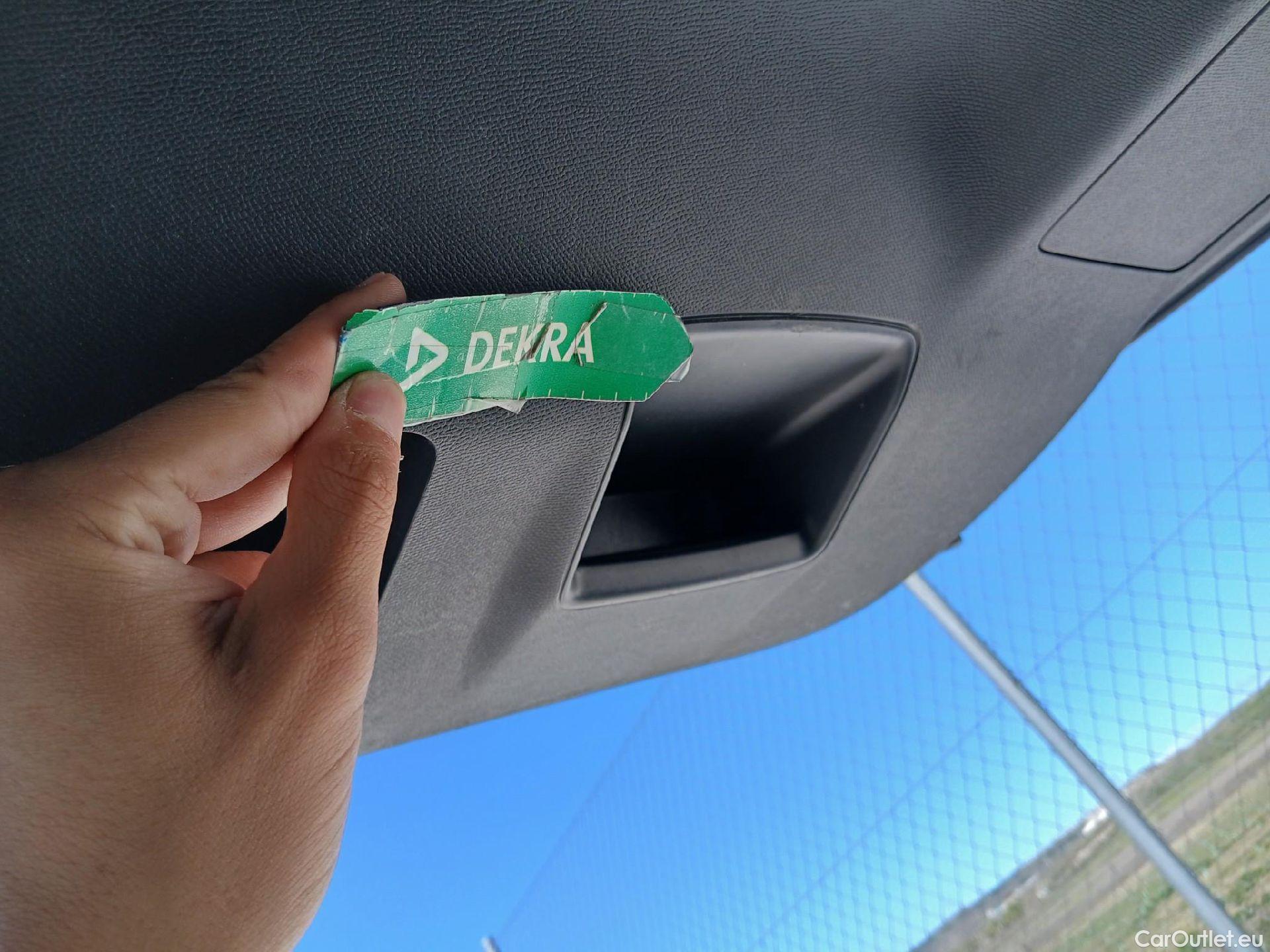  Peugeot  5008 PEUGEOT  / 2017 / 5P / todoterreno Active 1.5L BlueHDi 96kW (130CV) S&S #31