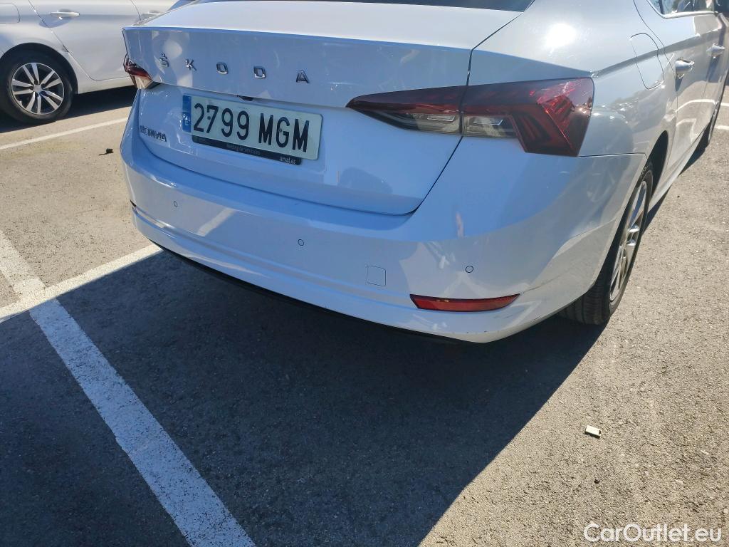  Skoda  Octavia SKODA  / 2020 / 5P / berlina con portón 2.0 TDI 85kW (115 CV) Manual Ambition #9