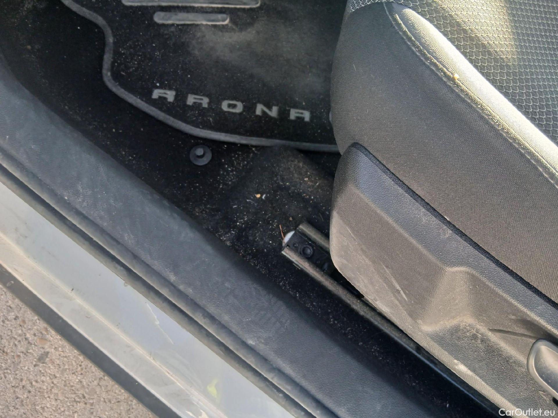  Seat  Arona SEAT  / 2017 / 5P / todoterreno 1.0 TSI 70kW (95CV) Style Edition Eco (CX) #3