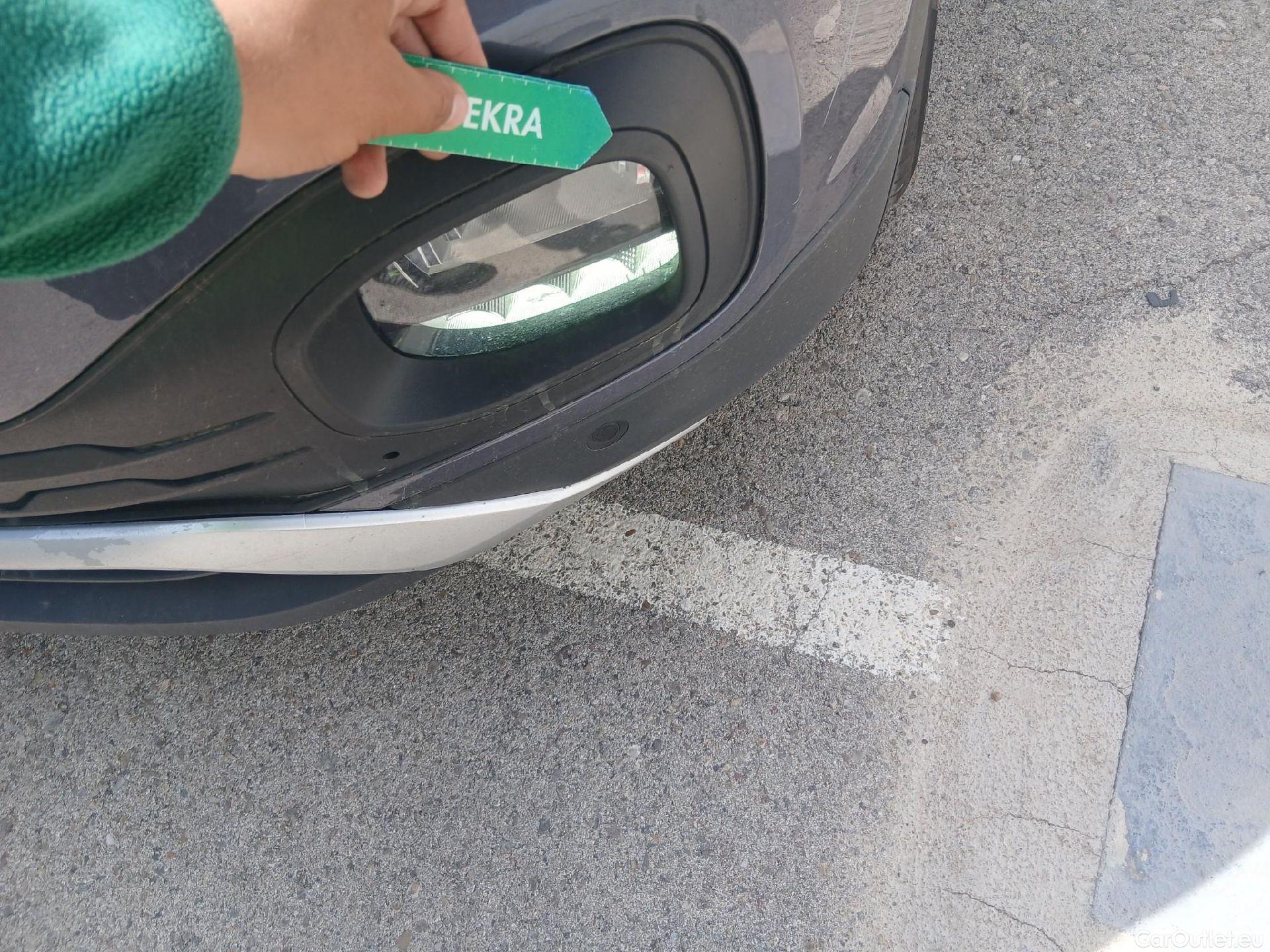  Volkswagen  T-CROSS VOLKSWAGEN  / 2018 / 5P / todoterreno Advance 1.0 TSI 70kW (95CV) (AC2) #13