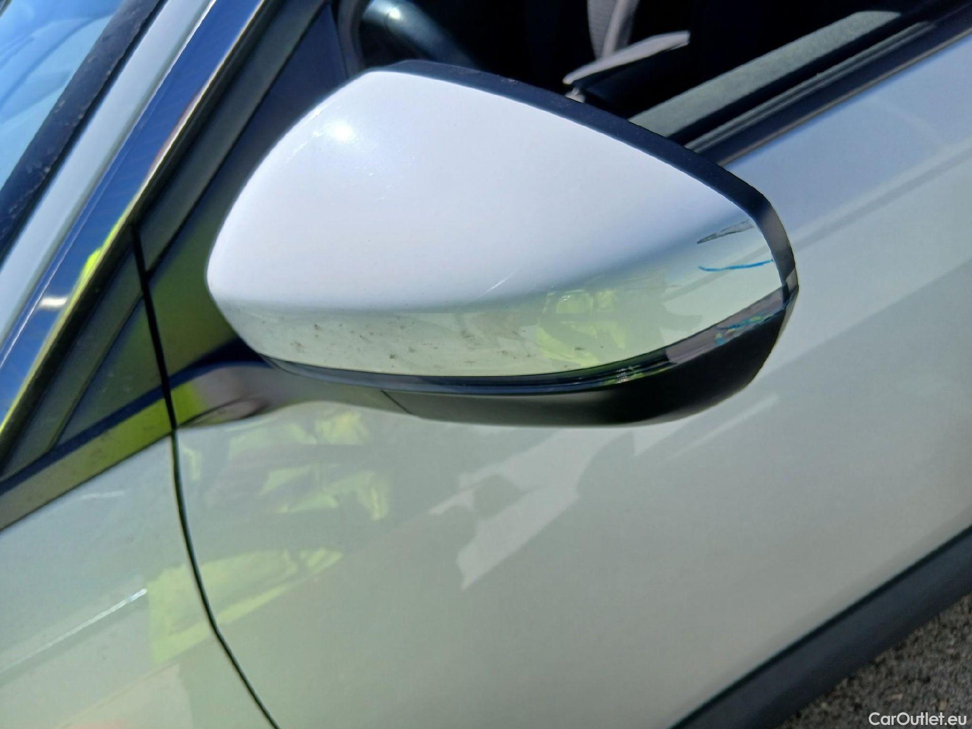  Peugeot  5008 PEUGEOT  / 2017 / 5P / todoterreno Active 1.5L BlueHDi 96kW (130CV) S&S #10