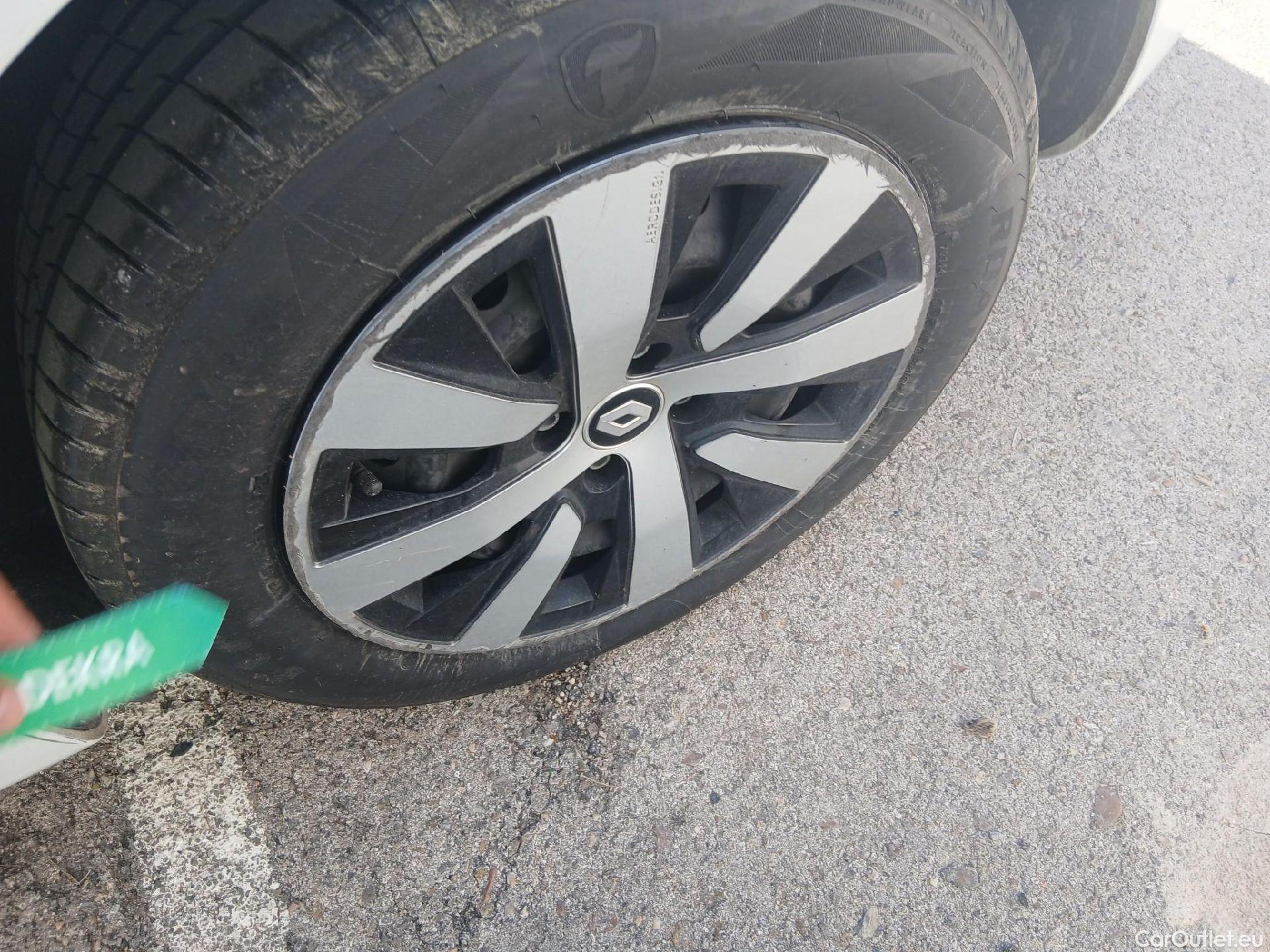  Renault  Clio  V Equilibre 1.5 dCi 100CV MT6 E6d #24