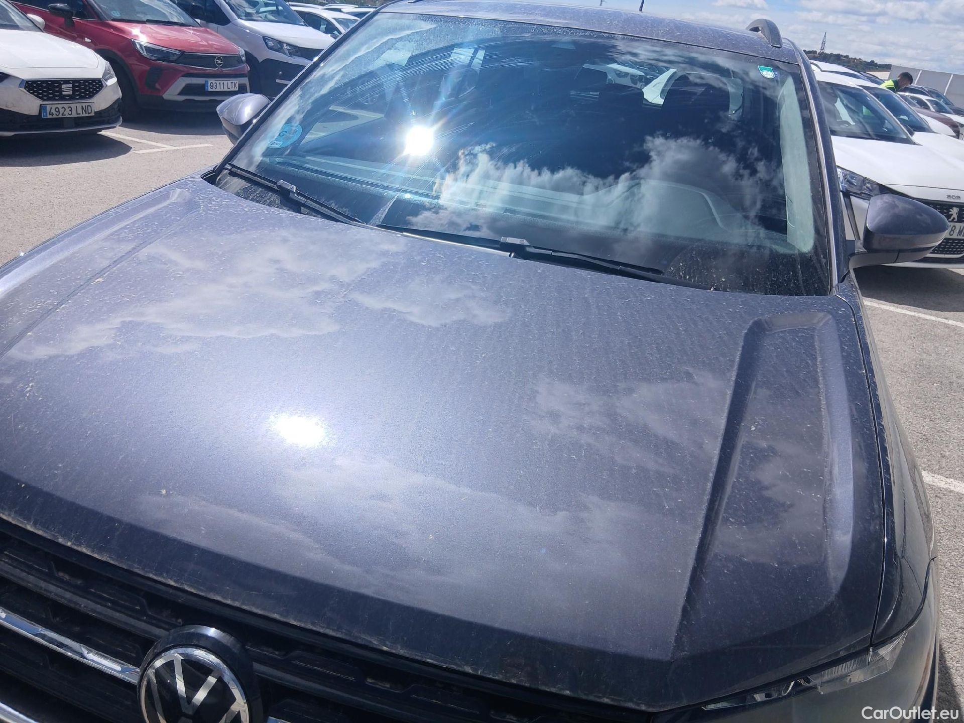  Volkswagen  T-CROSS VOLKSWAGEN  / 2018 / 5P / todoterreno Advance 1.0 TSI 70kW (95CV) (AC2) #15