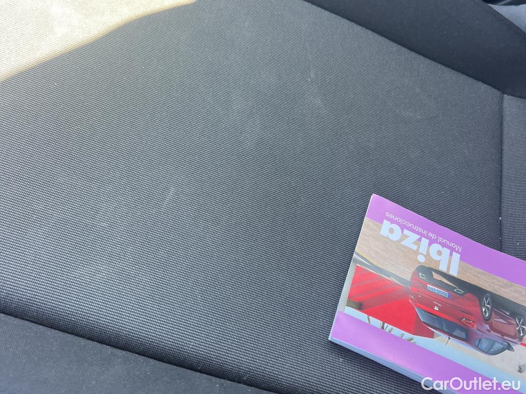  Seat  Ibiza SEAT  / 2017 / 5P / berlina con portón 1.0 MPI 59kW (80CV) Reference Plus(SP) #2