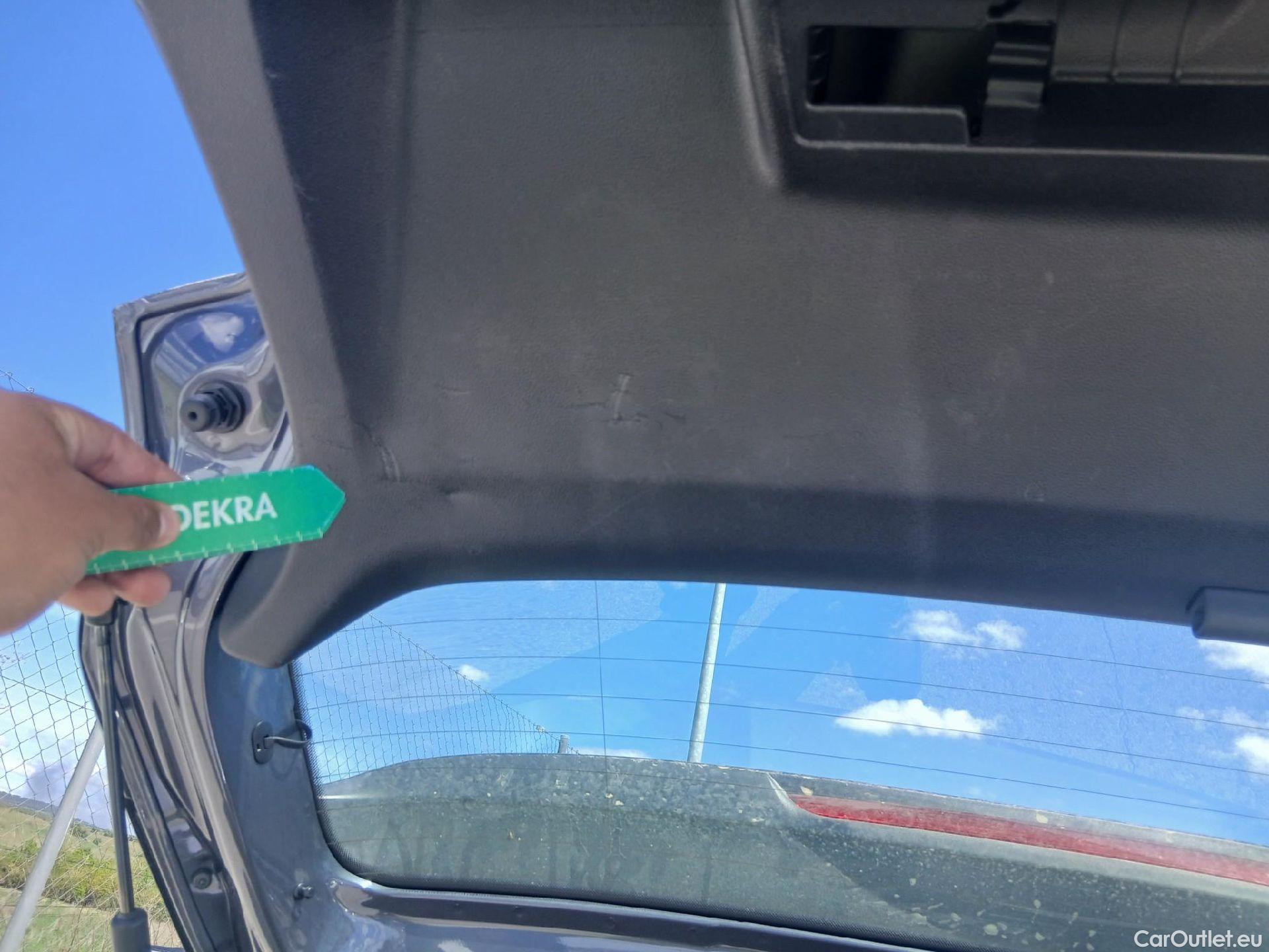  Volkswagen  T-CROSS VOLKSWAGEN  / 2018 / 5P / todoterreno Advance 1.0 TSI 70kW (95CV) (AC2) #2