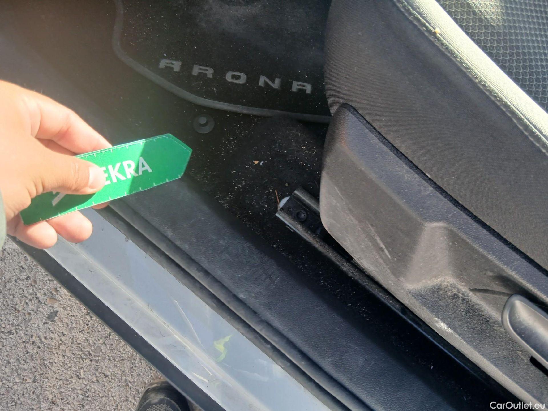  Seat  Arona SEAT  / 2017 / 5P / todoterreno 1.0 TSI 70kW (95CV) Style Edition Eco (CX) #4