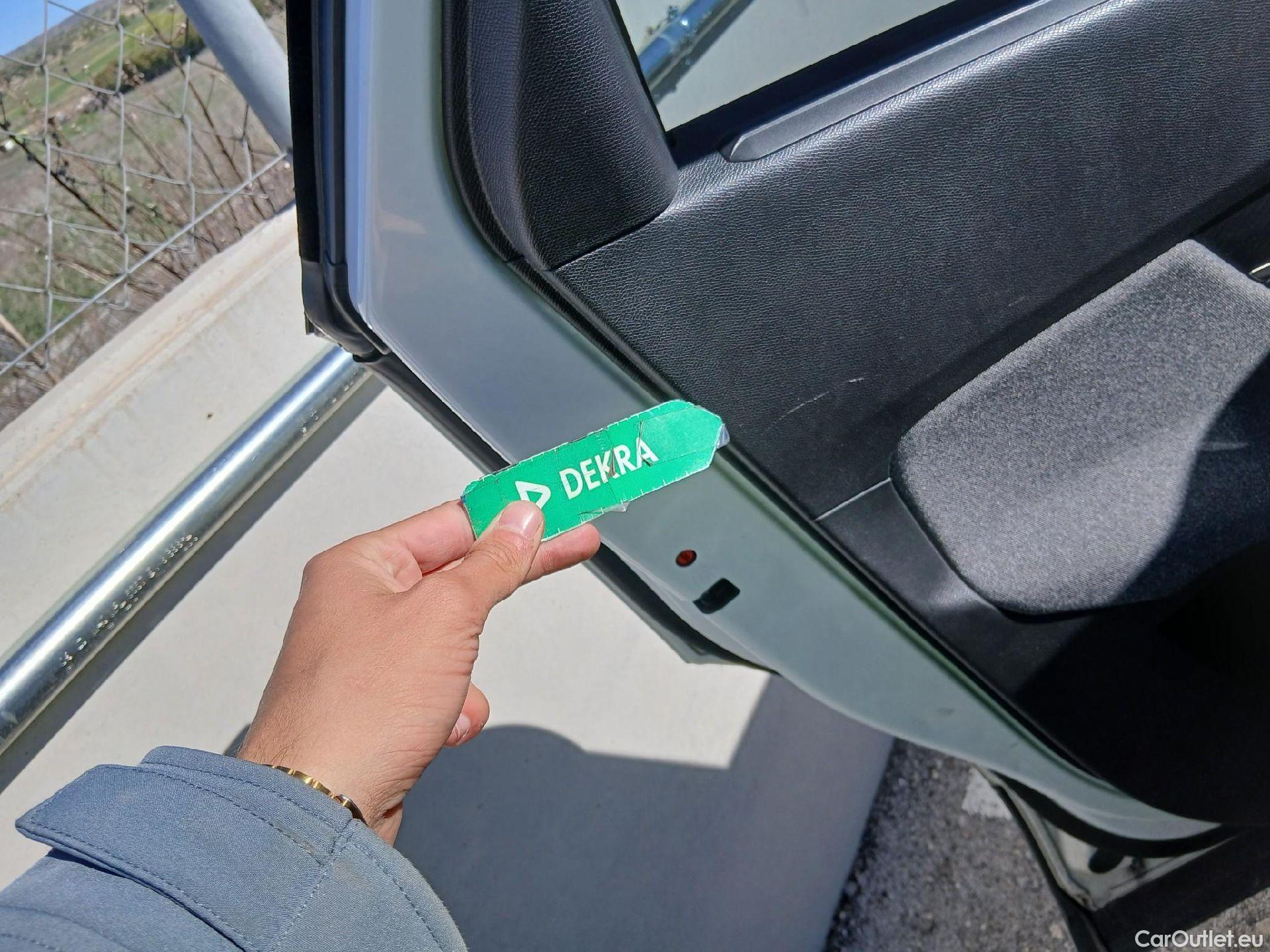  Peugeot  5008 PEUGEOT  / 2017 / 5P / todoterreno Active 1.5L BlueHDi 96kW (130CV) S&S #20