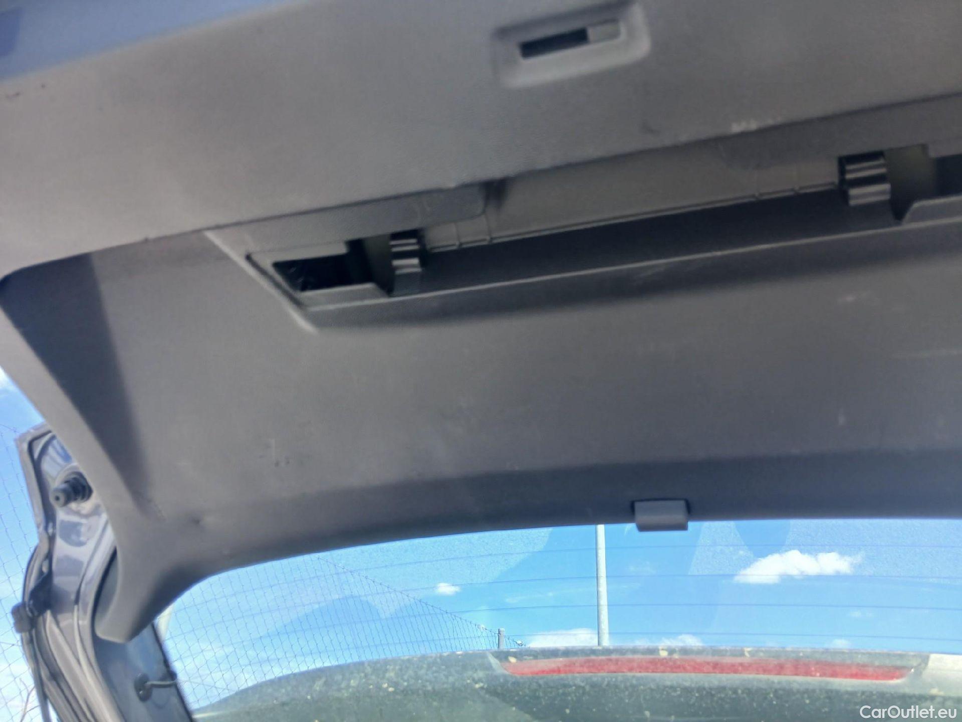  Volkswagen  T-CROSS VOLKSWAGEN  / 2018 / 5P / todoterreno Advance 1.0 TSI 70kW (95CV) (AC2) #1