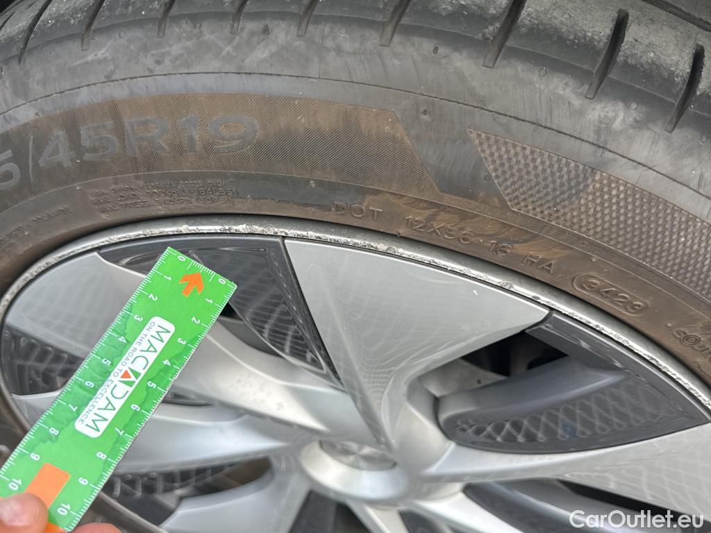  Tesla  Model Y TESLA  / 2020 / 5P / todoterreno Gran Autonomía 4WD #14