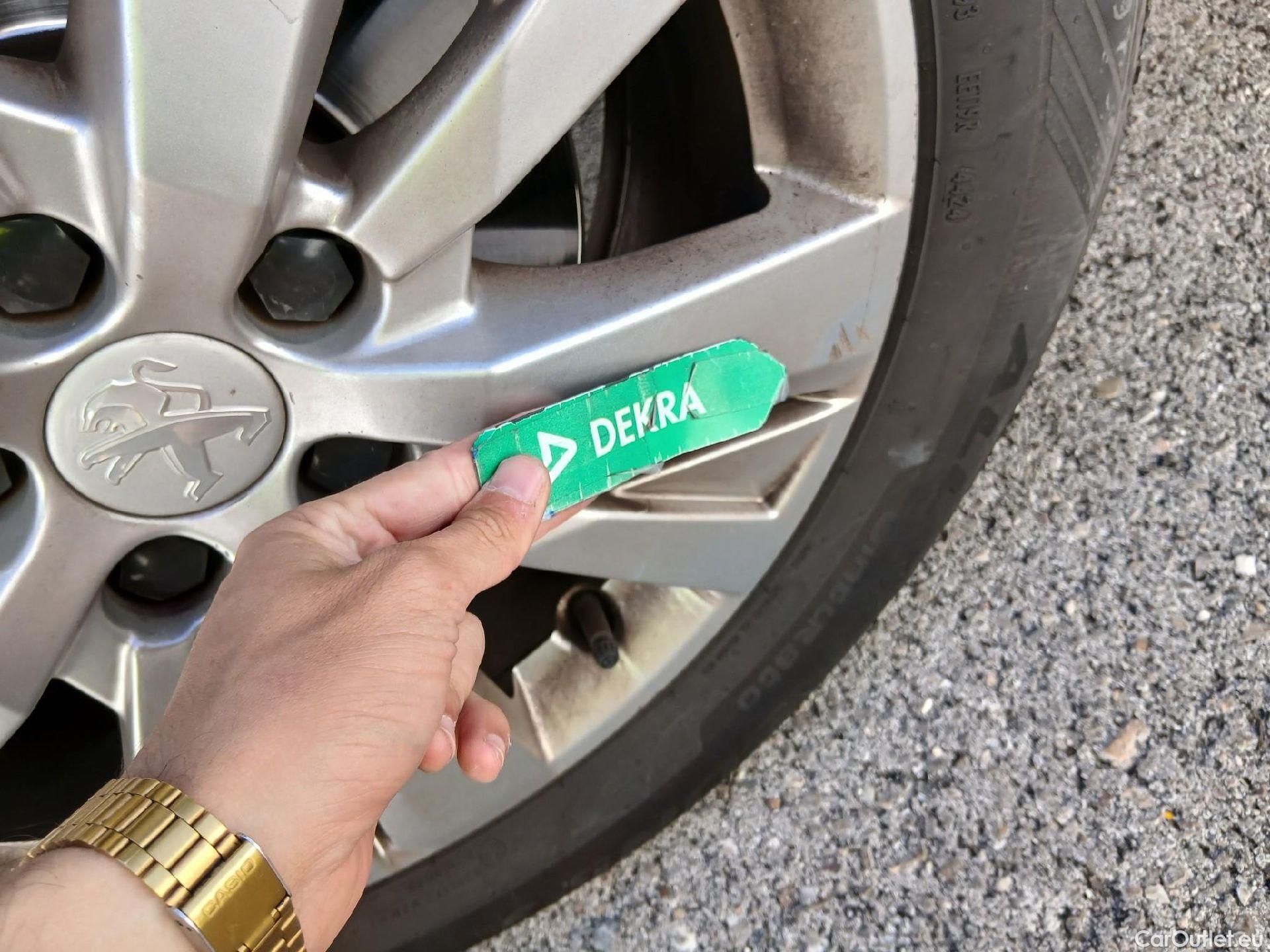  Peugeot  5008 PEUGEOT  / 2017 / 5P / todoterreno Active 1.5L BlueHDi 96kW (130CV) S&S #6