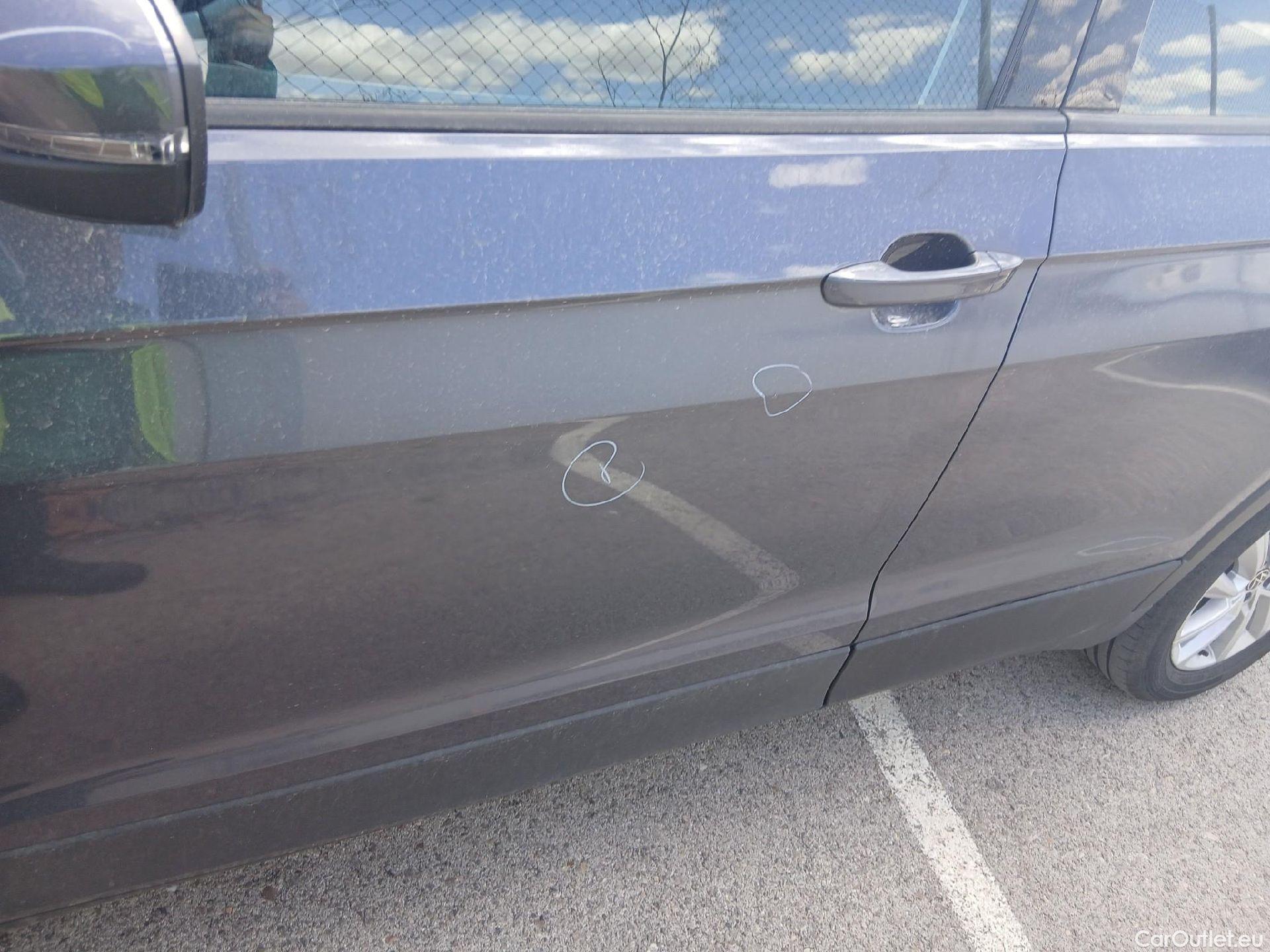  Volkswagen  T-CROSS VOLKSWAGEN  / 2018 / 5P / todoterreno Advance 1.0 TSI 70kW (95CV) (AC2) #22