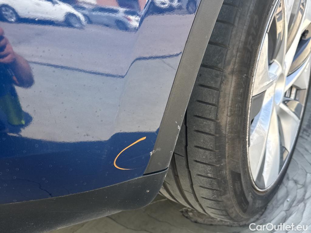  Tesla  Model Y TESLA  / 2020 / 5P / todoterreno Gran Autonomía 4WD #23