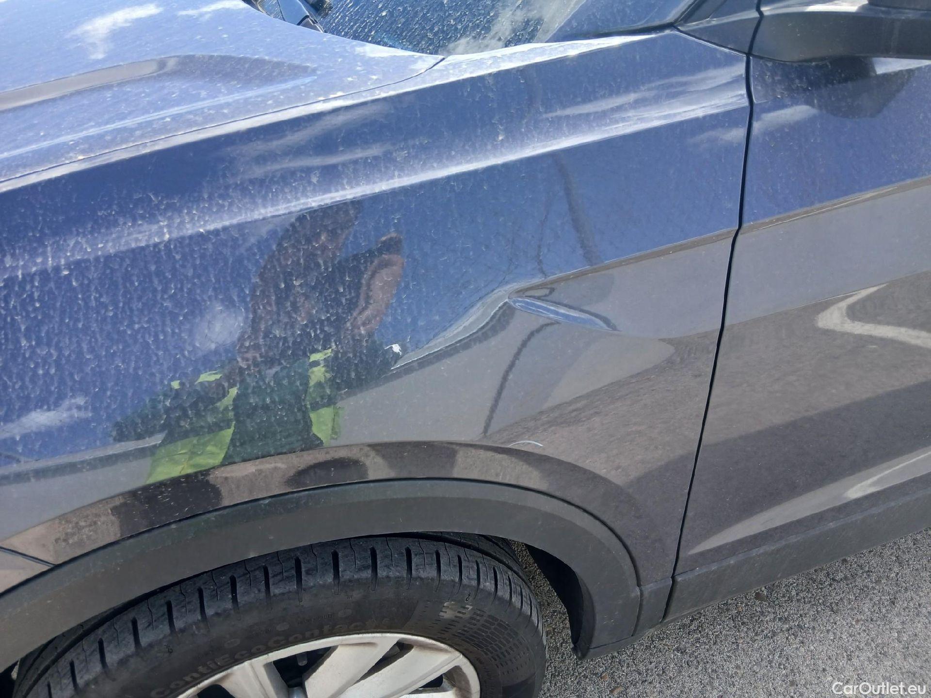  Volkswagen  T-CROSS VOLKSWAGEN  / 2018 / 5P / todoterreno Advance 1.0 TSI 70kW (95CV) (AC2) #18