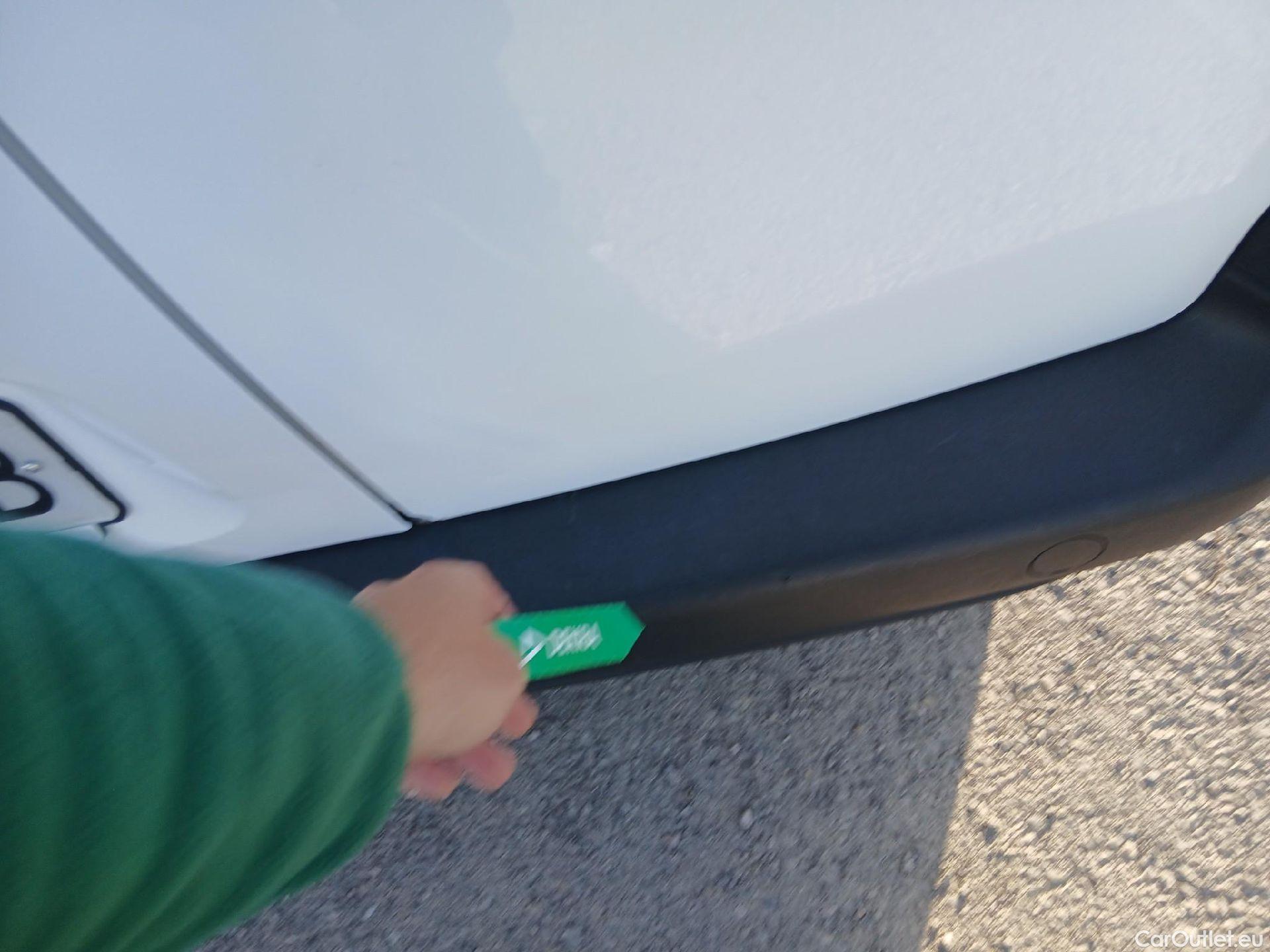  Opel  Combo OPEL  / 2018 / 3P / furgón derivado de turismo 1.5 TD 75kW (100CV) Express L H1 650kg #16