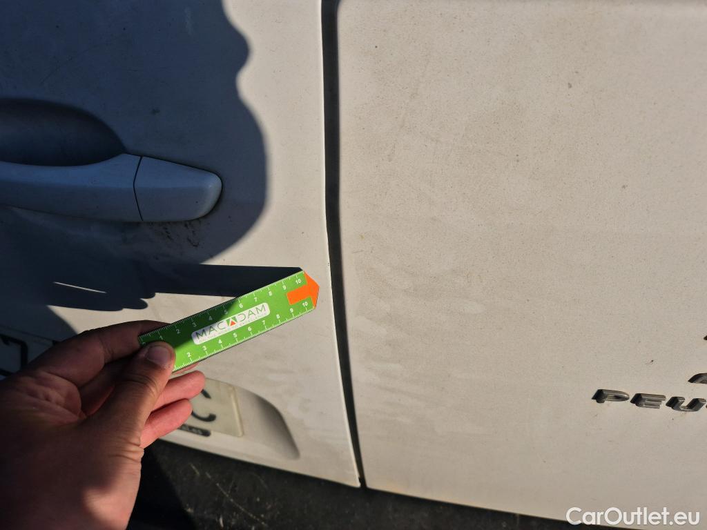  Peugeot  RIFTER PEUGEOT  / 2018 / 5P / combi Active Pack Busin. Standard BlueHDi 73kW #39