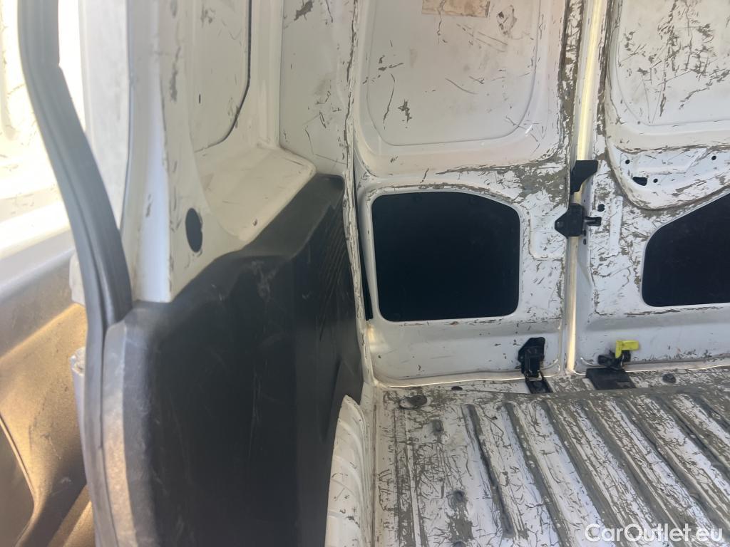  Opel  Combo OPEL  / 2018 / 3P / furgón derivado de turismo 1.5 TD 75kW (100CV) Express L H1 650kg #17