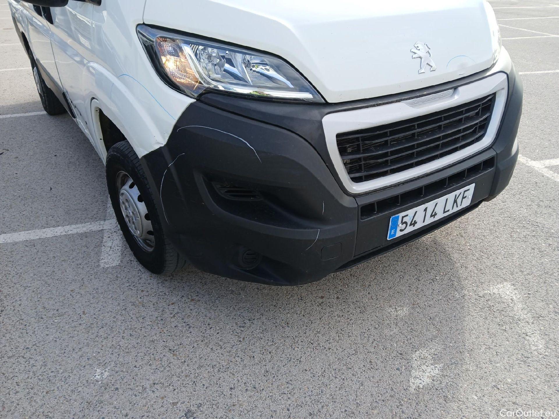  Peugeot  Boxer PEUGEOT  / 2014 / 4P / furgón 330 L1 H1 BHDI 88kW (120CV) S&S 6 Vel. M #16