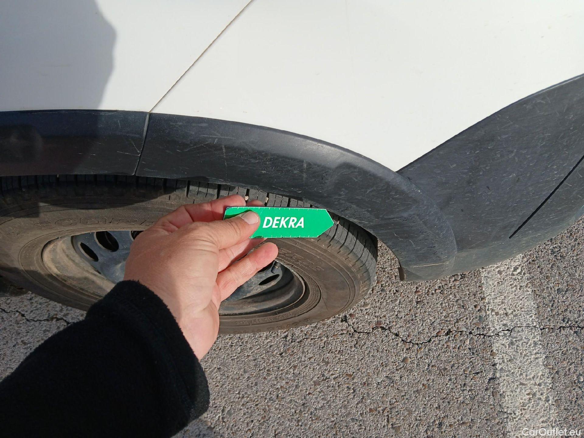  Peugeot  RIFTER PEUGEOT  / 2018 / 4P / combi Active Standard BlueHDi 73kW (IND) #68