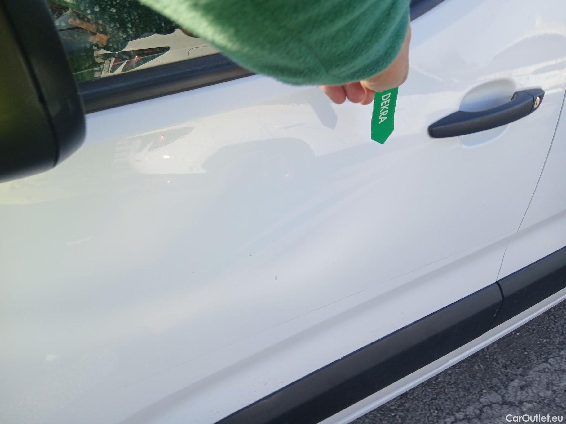  Opel  Combo OPEL  / 2018 / 3P / furgón derivado de turismo 1.5 TD 75kW (100CV) Express L H1 650kg #8