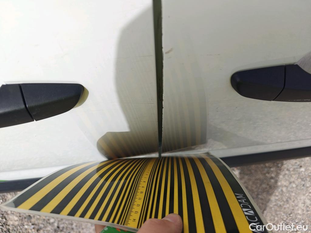  Peugeot  Partner PEUGEOT  / 2018 / 3P / furgón derivado de turismo Pro Standard 600kg BlueHDi 73kW (AC) #24