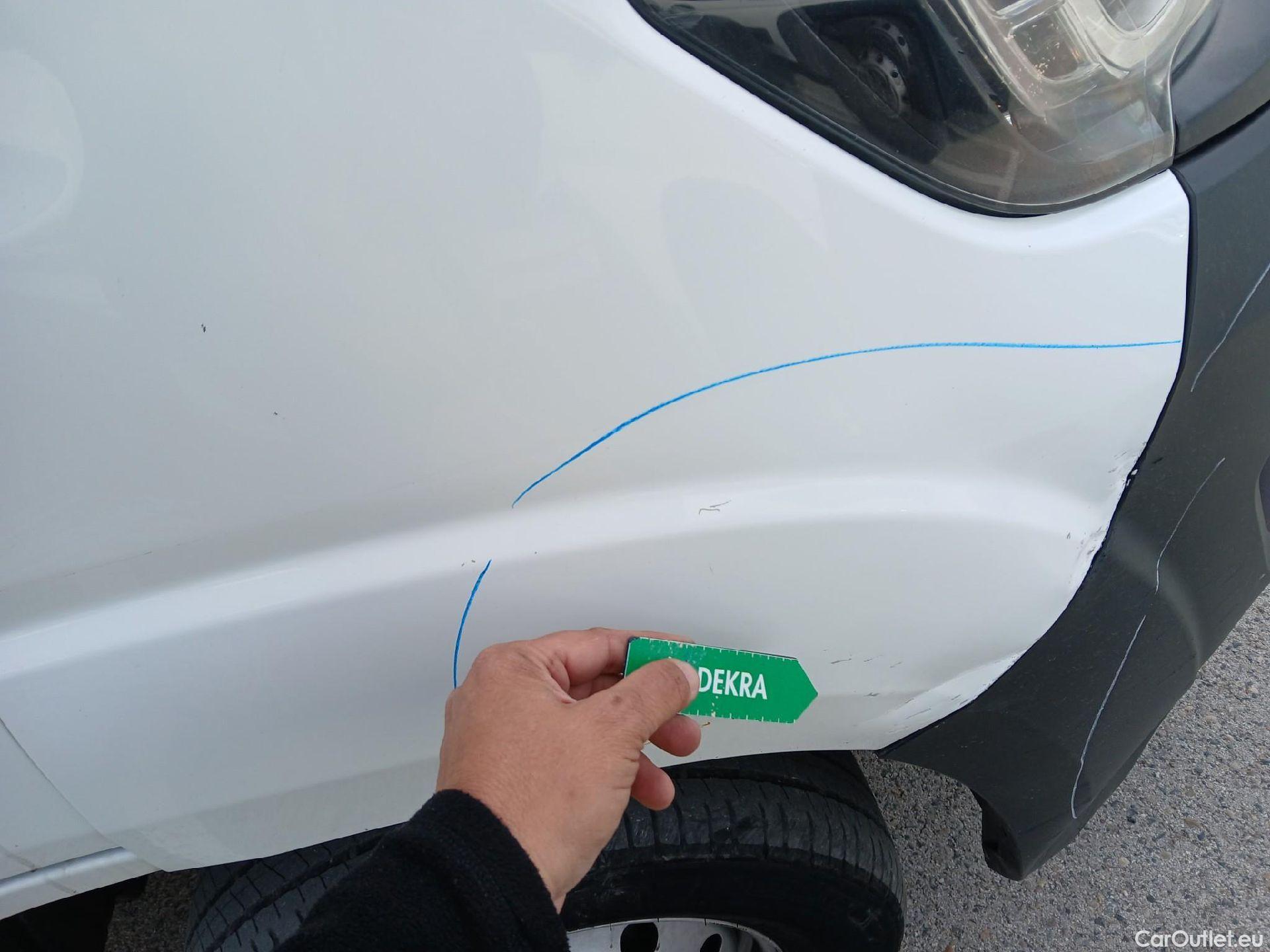  Peugeot  Boxer PEUGEOT  / 2014 / 4P / furgón 330 L1 H1 BHDI 88kW (120CV) S&S 6 Vel. M #74