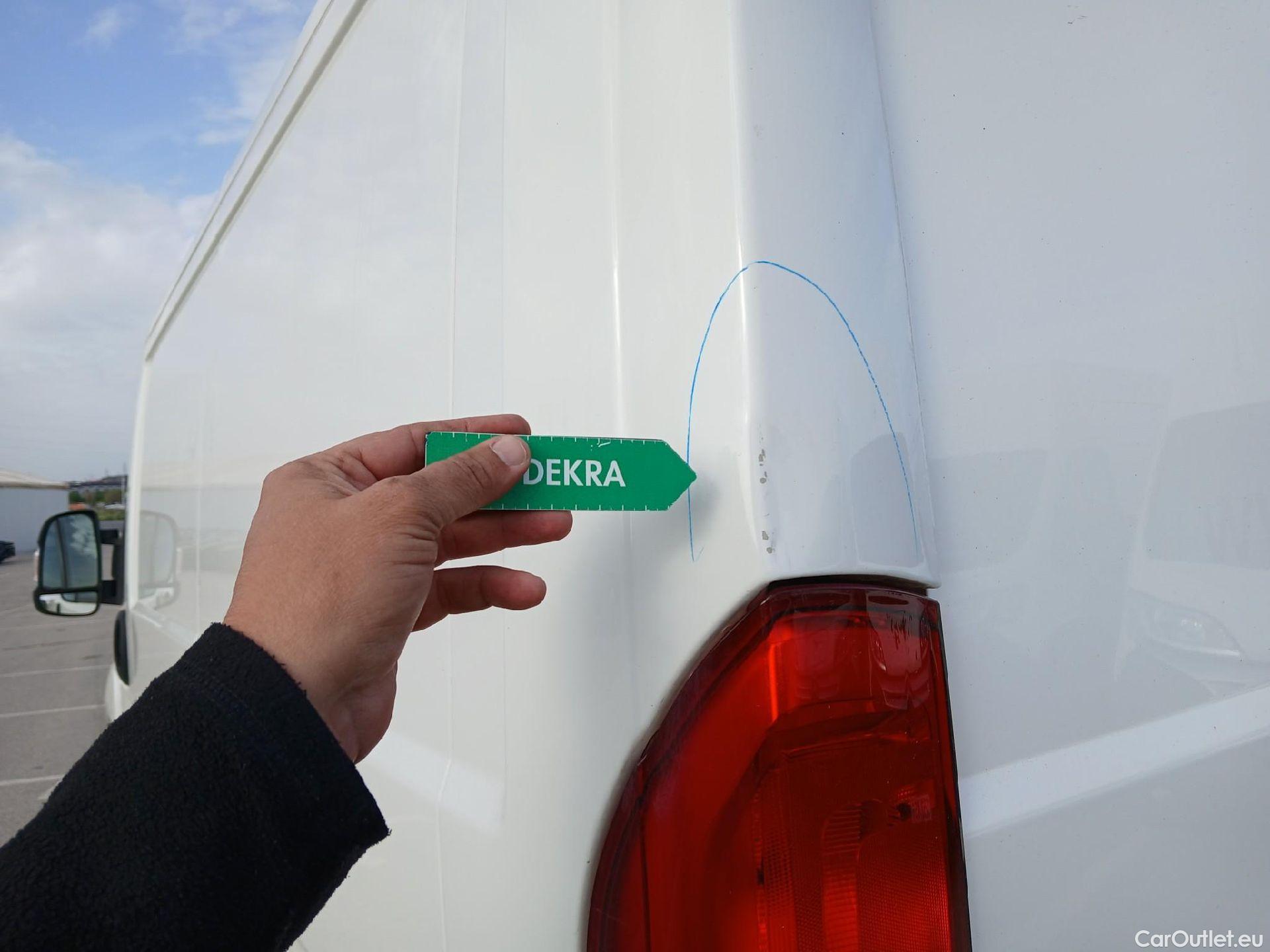  Peugeot  Boxer PEUGEOT  / 2014 / 4P / furgón 330 L1 H1 BHDI 88kW (120CV) S&S 6 Vel. M #38