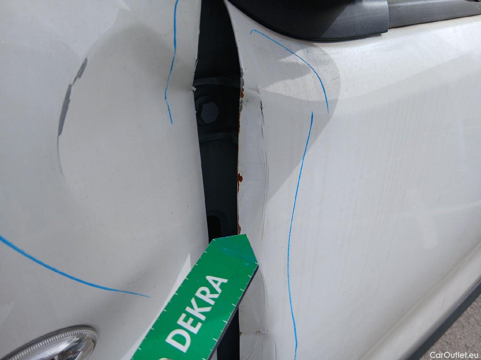  Opel  Vivaro OPEL  / 2019 / 4P / furgón 1.5 Diésel 74kW(100CV)M Std Exp #16