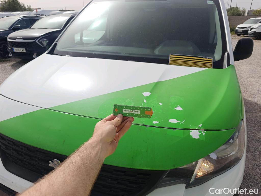  Peugeot  Partner PEUGEOT  / 2018 / 3P / furgón derivado de turismo Pro Standard 600kg BlueHDi 73kW (AC) #58