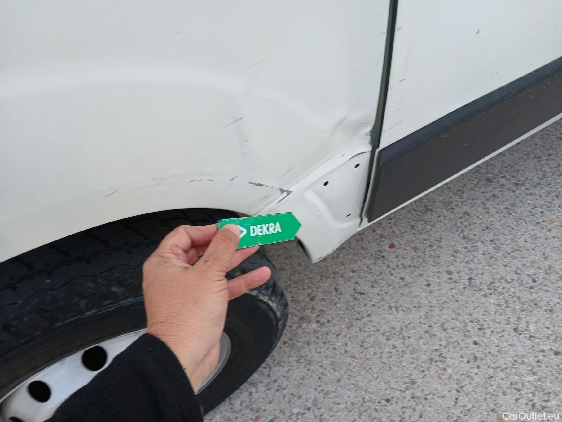  Peugeot  Boxer PEUGEOT  / 2014 / 4P / furgón 330 L1 H1 BHDI 88kW (120CV) S&S 6 Vel. M #51