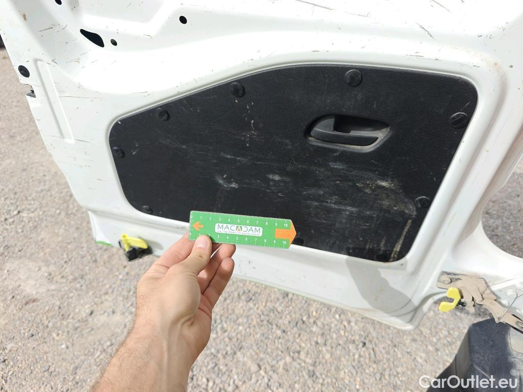  Peugeot  Partner PEUGEOT  / 2018 / 3P / furgón derivado de turismo Pro Standard 600kg BlueHDi 73kW (AC) #68