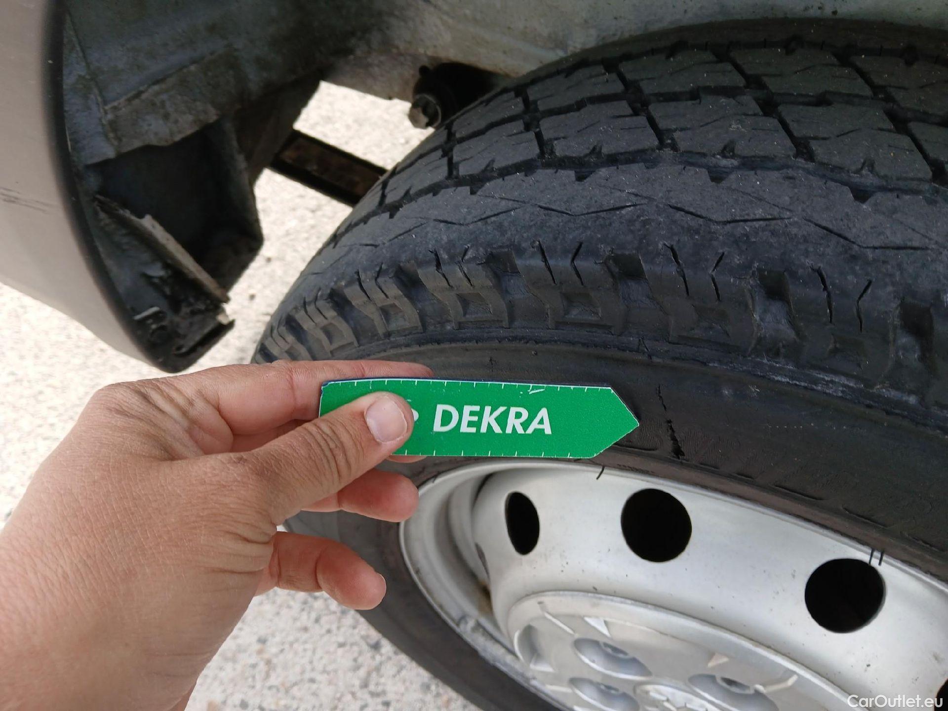  Peugeot  Boxer PEUGEOT  / 2014 / 4P / furgón 330 L1 H1 BHDI 88kW (120CV) S&S 6 Vel. M #58