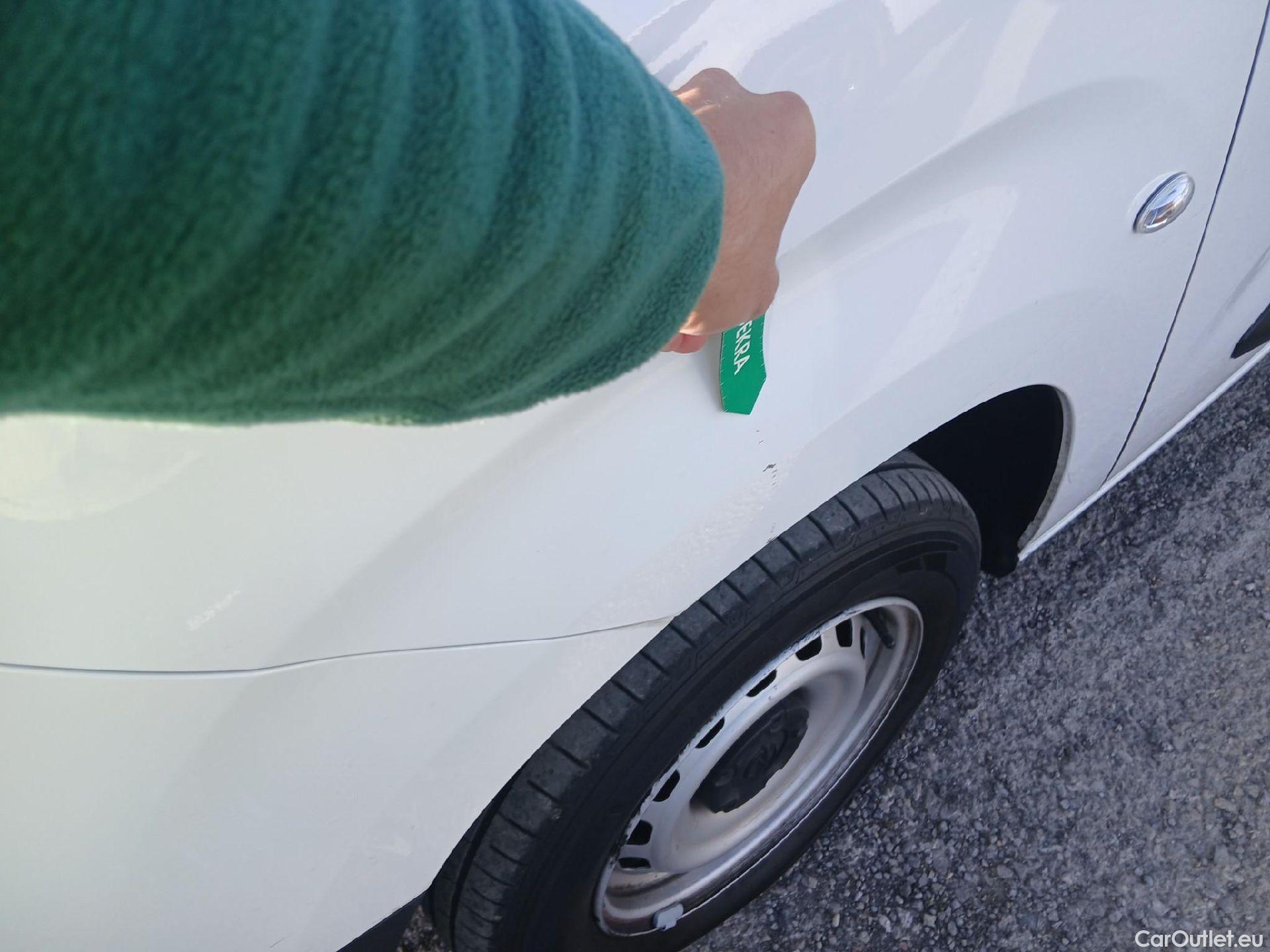  Opel  Combo OPEL  / 2018 / 3P / furgón derivado de turismo 1.5 TD 75kW (100CV) Express L H1 650kg #5