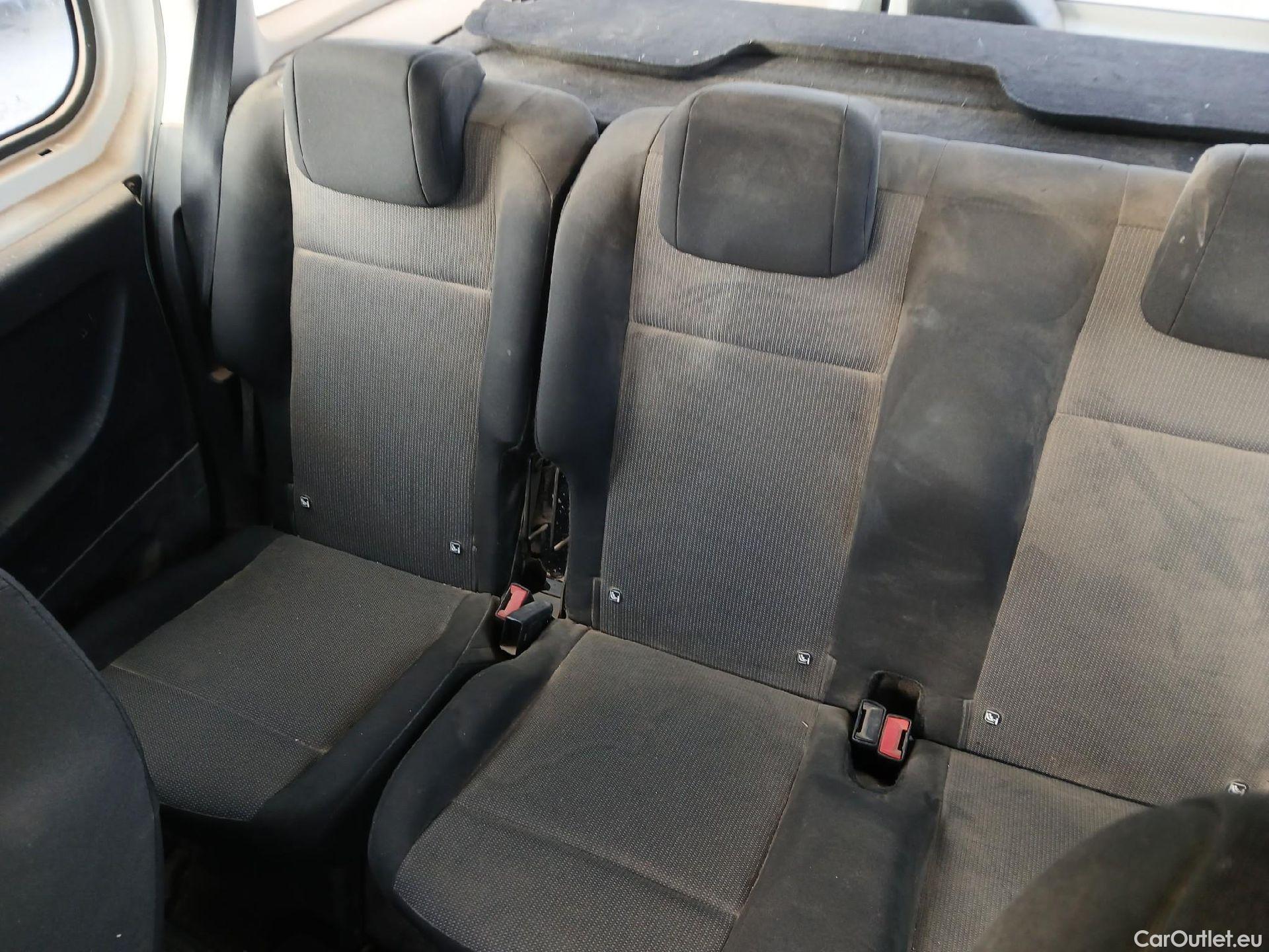  Peugeot  RIFTER PEUGEOT  / 2018 / 4P / combi Active Standard BlueHDi 73kW (IND) #7