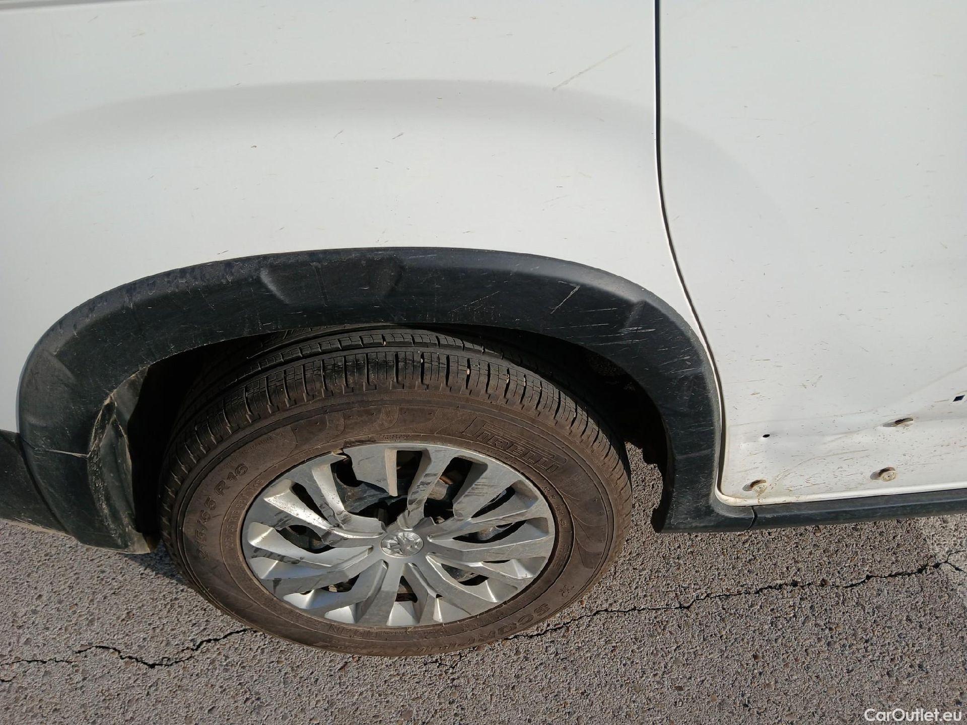  Peugeot  RIFTER PEUGEOT  / 2018 / 4P / combi Active Standard BlueHDi 73kW (IND) #58