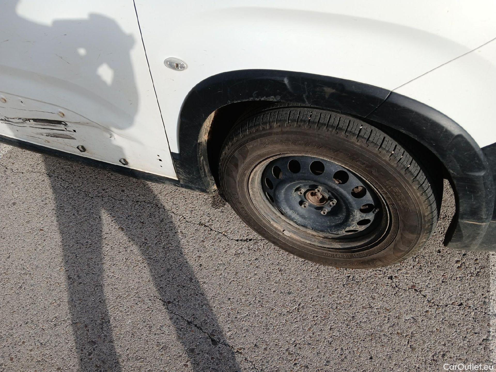  Peugeot  RIFTER PEUGEOT  / 2018 / 4P / combi Active Standard BlueHDi 73kW (IND) #71