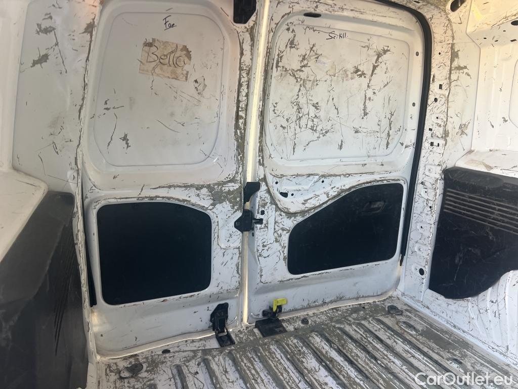  Opel  Combo OPEL  / 2018 / 3P / furgón derivado de turismo 1.5 TD 75kW (100CV) Express L H1 650kg #18